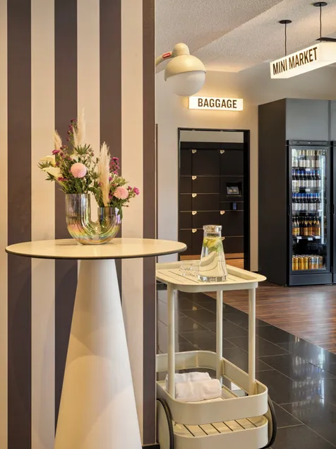 Motel One Frankfurt-Riverside - Lobby