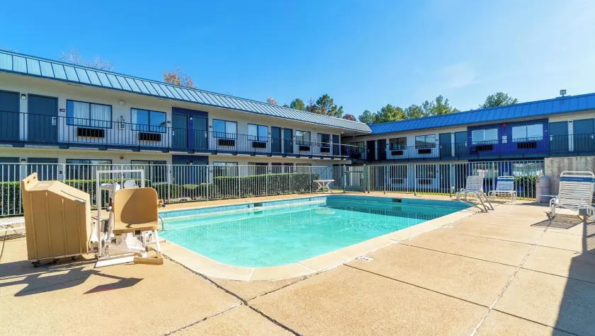 Xpress Inn & Extended Stays - Image 1