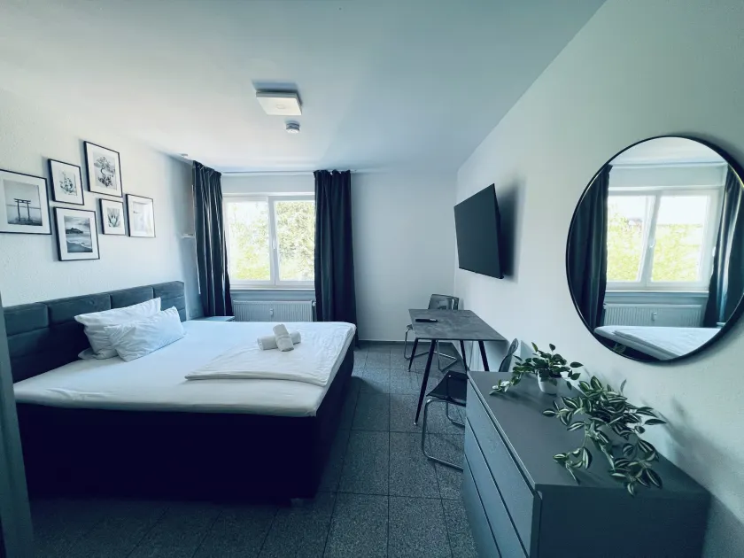 Lipp Apartments - Image 1