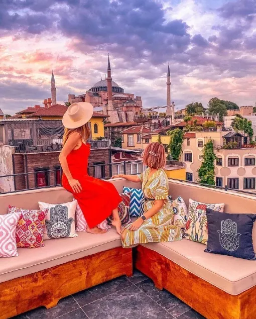 Henna Hotel Istanbul - Image 1