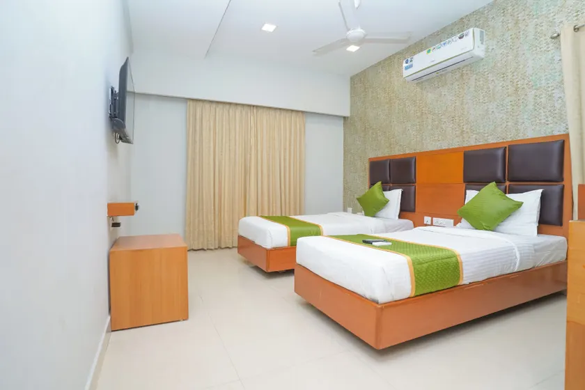 Hotel Zain Grande Chennai - Image 1