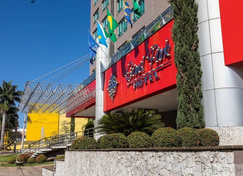 Hotel Grand Park - Image 1