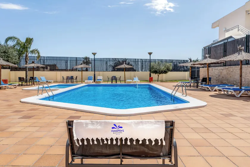 Hospedium Hotel Abril - Image 1