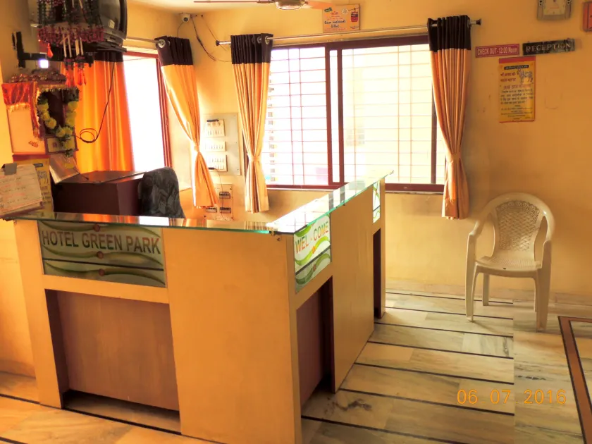 Hotel Greenpark - Image 1