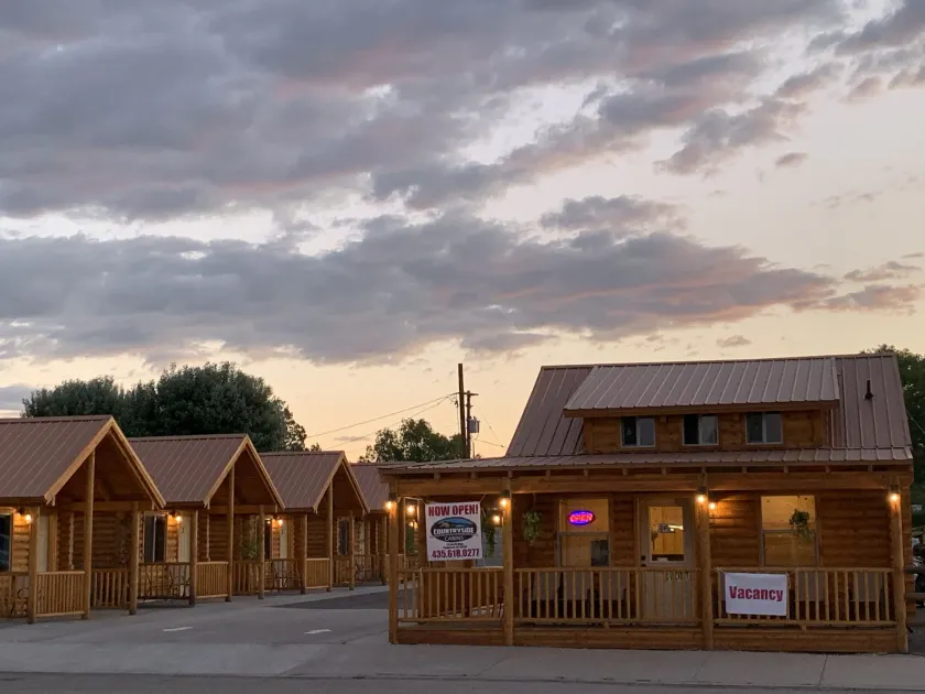 Countryside Cabins - Image 1