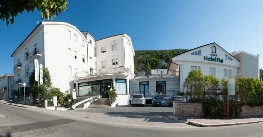 Hotel Fini - Image 1