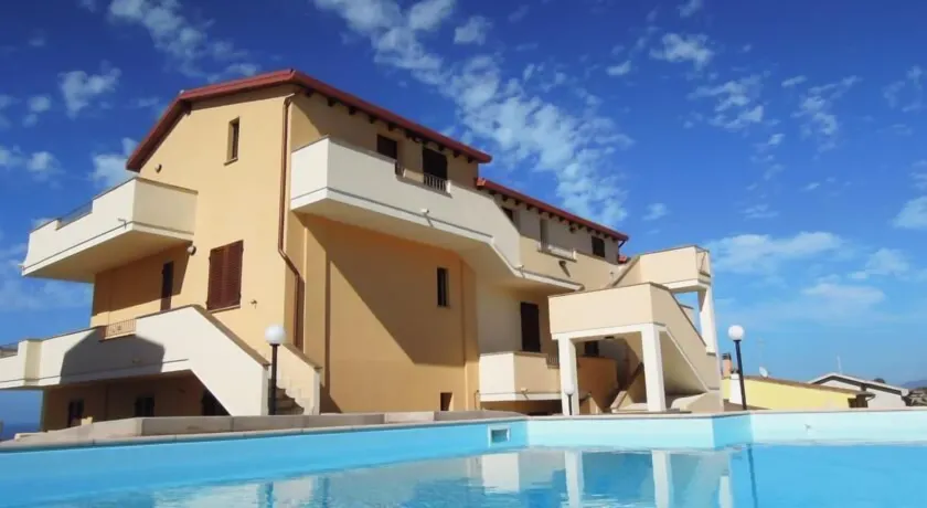 Residence Smeralda - Image 1
