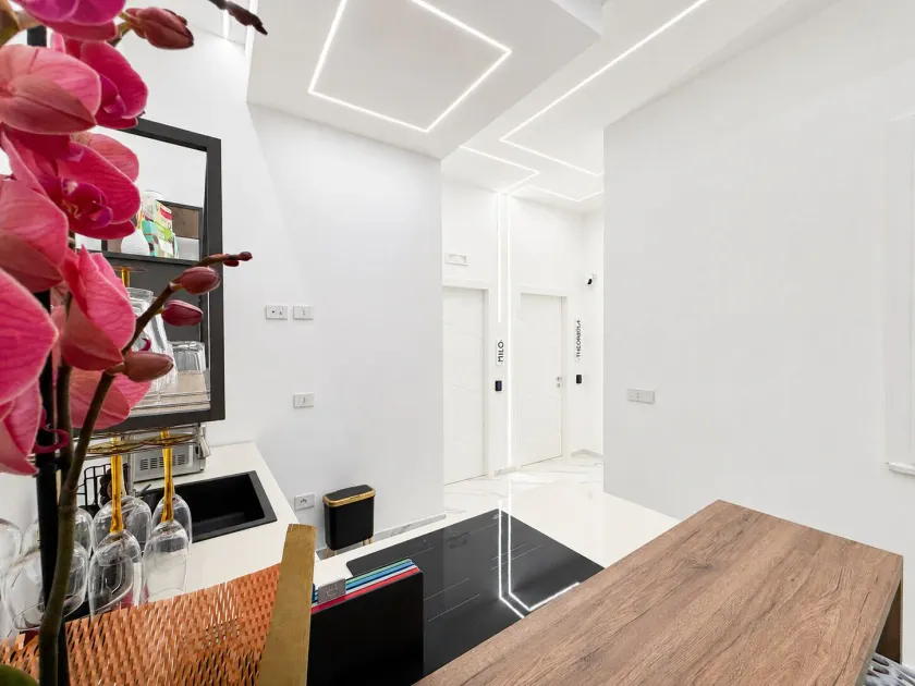 Kreart Boutique Suites & Deluxe Rooms - Image 1