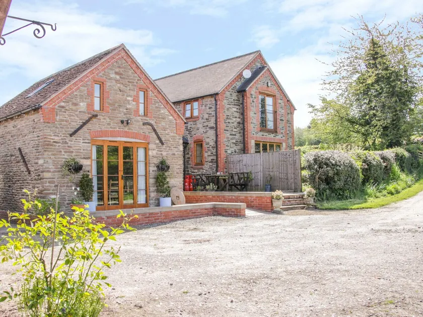 High Grove - Image 1