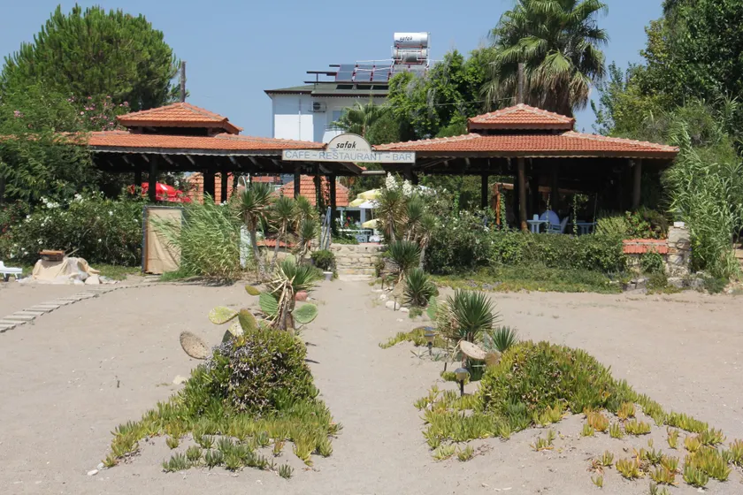 Safak Beach Motel - Image 1