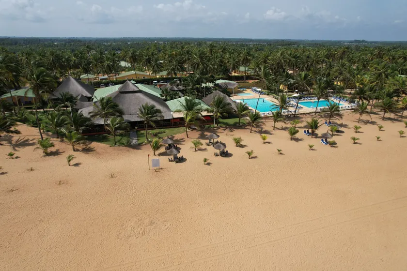 Casa Del Papa Resort - Image 1
