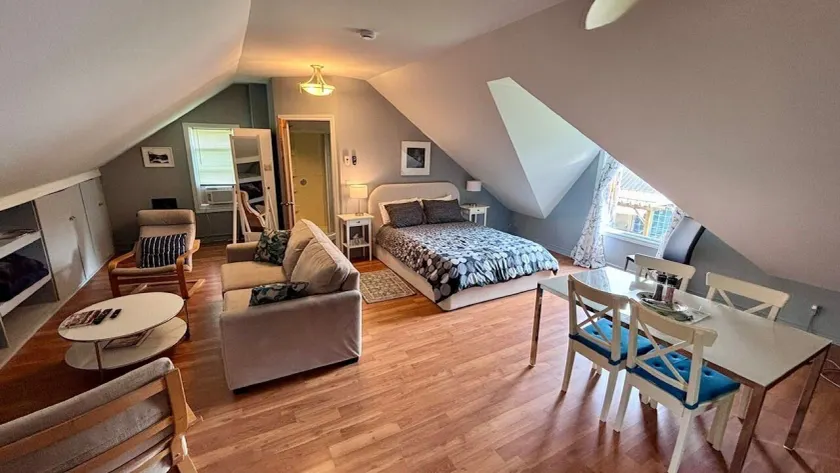 Merrickville Guest Suites - Image 1