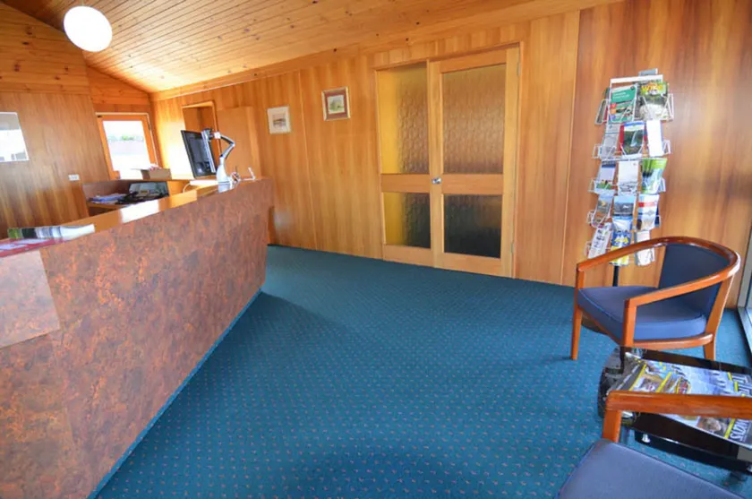 Argyle Motor Lodge - Interior entrance