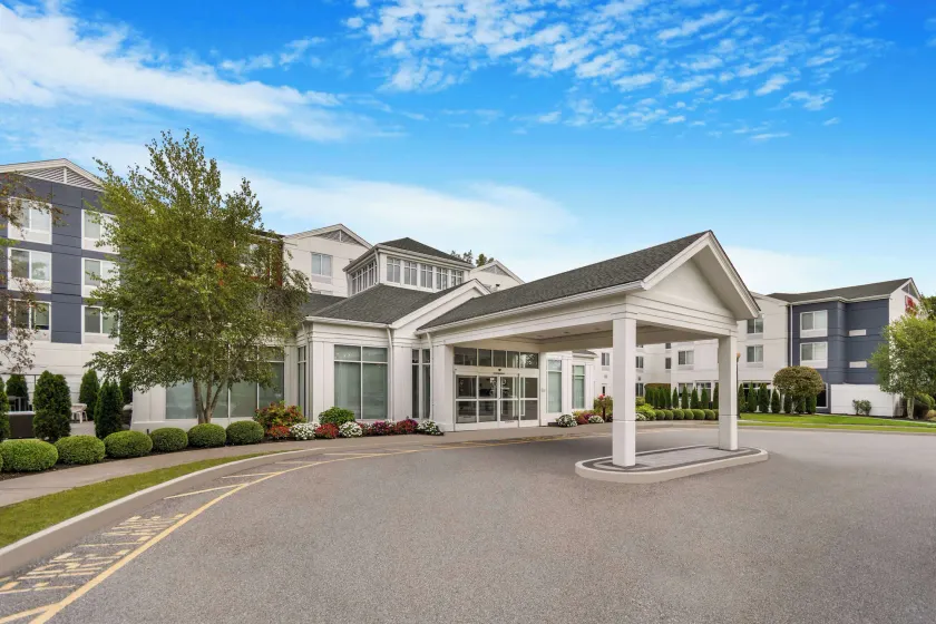 Hilton Garden Inn Danbury - Image 1