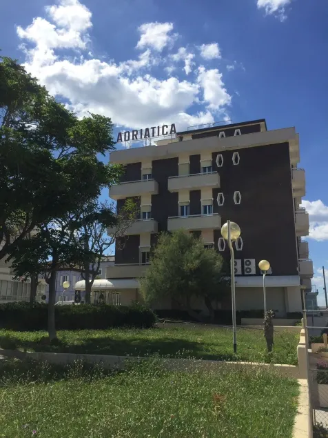 Hotel Adriatica sul Mare - Image 1