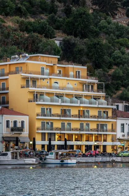 Pantheon City Hotel - Image 1