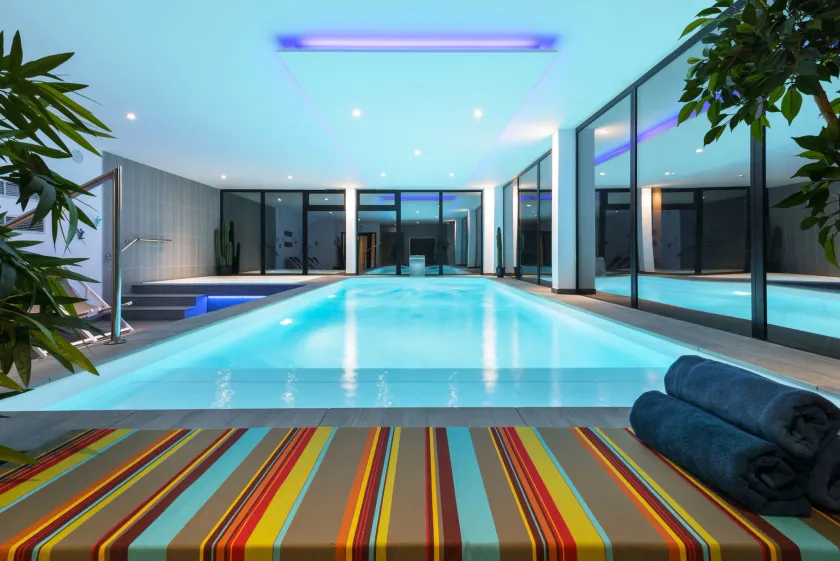 Carnac Lodge Hotel & Spa - Image 1