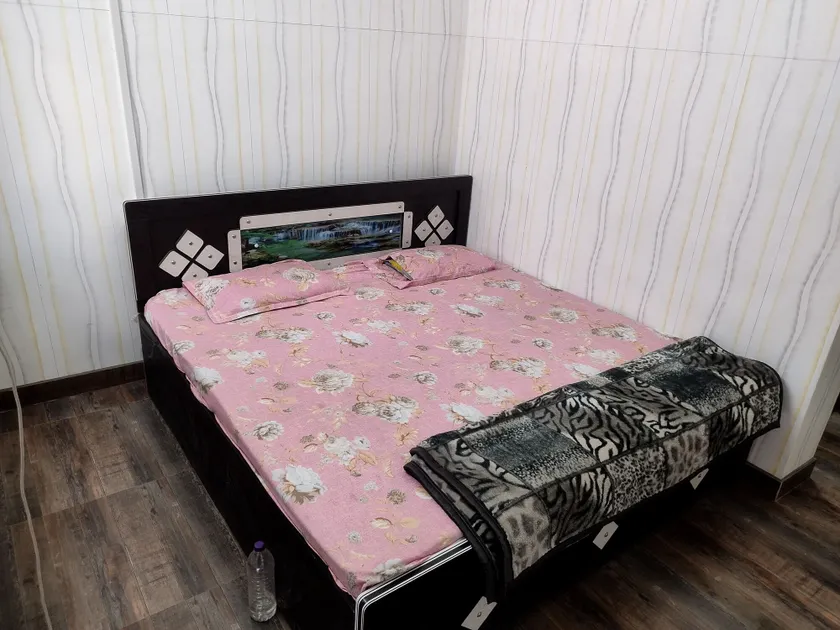 Shiva guest house - Image 1