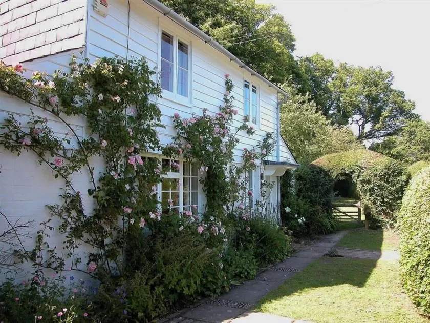 Gun Hill Cottage - Image 1