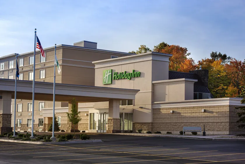 Holiday Inn Marquette by IHG - Image 1