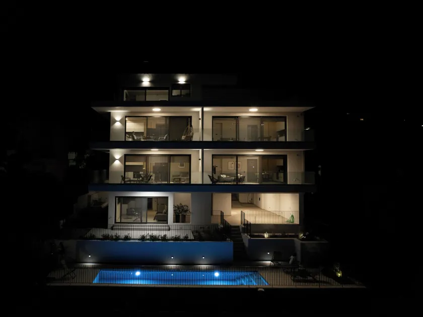 Sunshine Apartment - Image 1