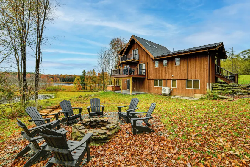 Golf, Fish & Ski: Retreat w/ Game Room in Thompson - Image 1