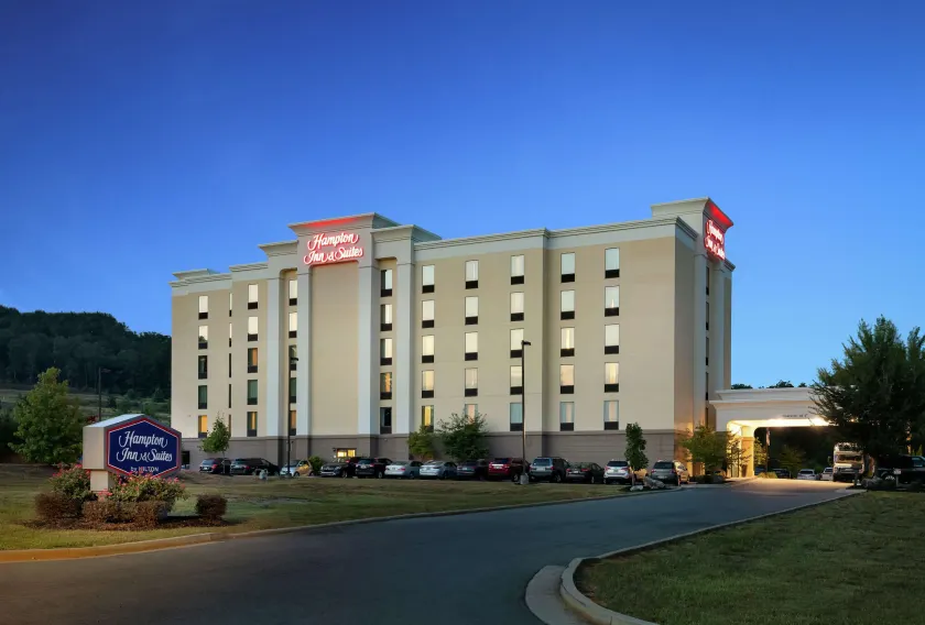 Hampton Inn & Suites Adairsville-Calhoun Area - Image 1