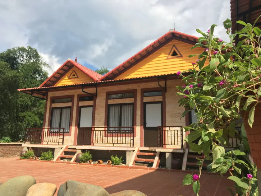 Mai Chau Xanh Bungalow - Image 1