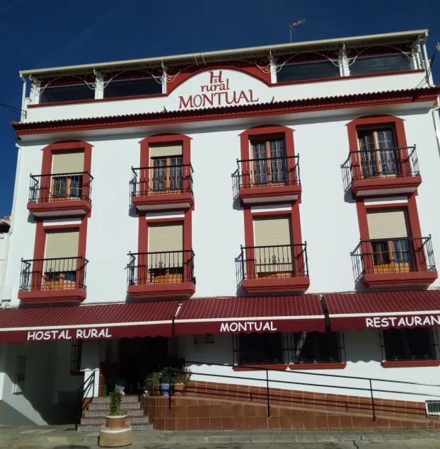 Hostal Rural Montual - Image 1