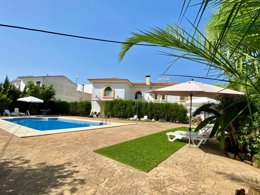 Hostal Rural Las Lomas - Image 1