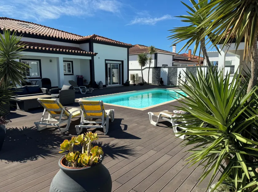 Spacious quiet charming villa with private pool and close to Lisbon - Image 1
