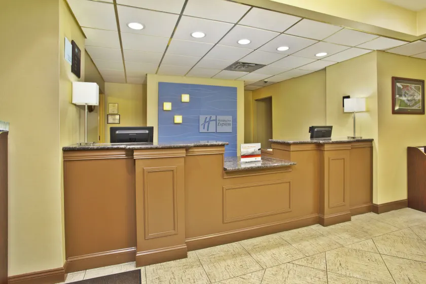 Holiday Inn Express Hotel and Suites Harrington - Dover Area by IHG - Image 1