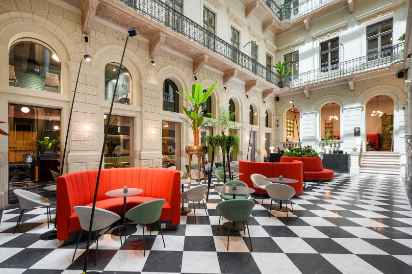 Hotel Oktogon Haggenmacher by Continental Group - Image 1
