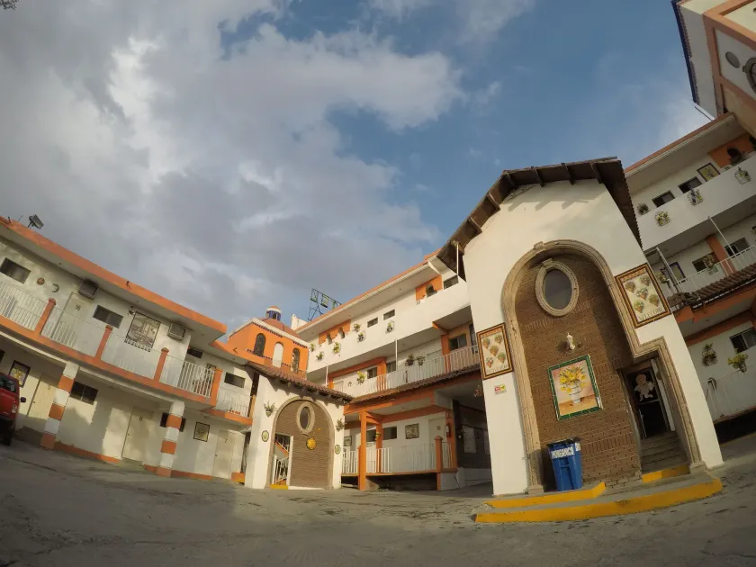 Mario's Inn - Image 1