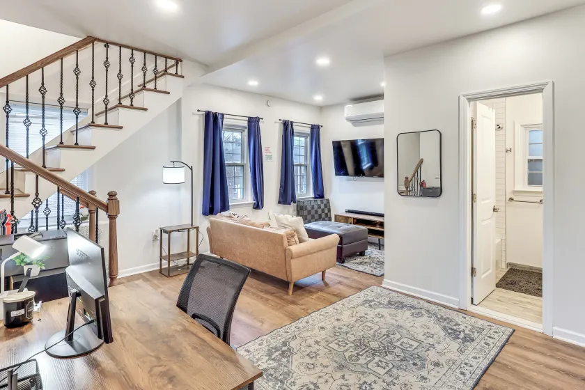 Near Belleville Park & Metlife: Pet-friendly Stay! - Image 1