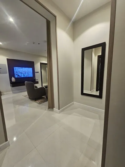 Hams Apartments - Image 1