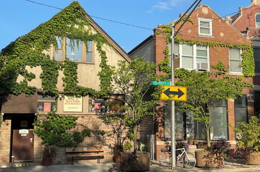 Ray's Bucktown Bed and Breakfast - Image 1