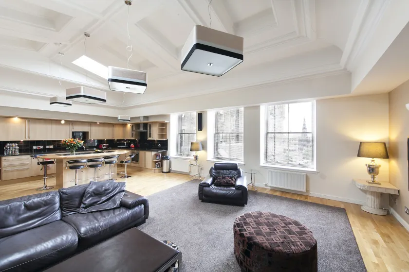 Burnets Close 2 Bedroom Apartment - Edinburgh - Image 1