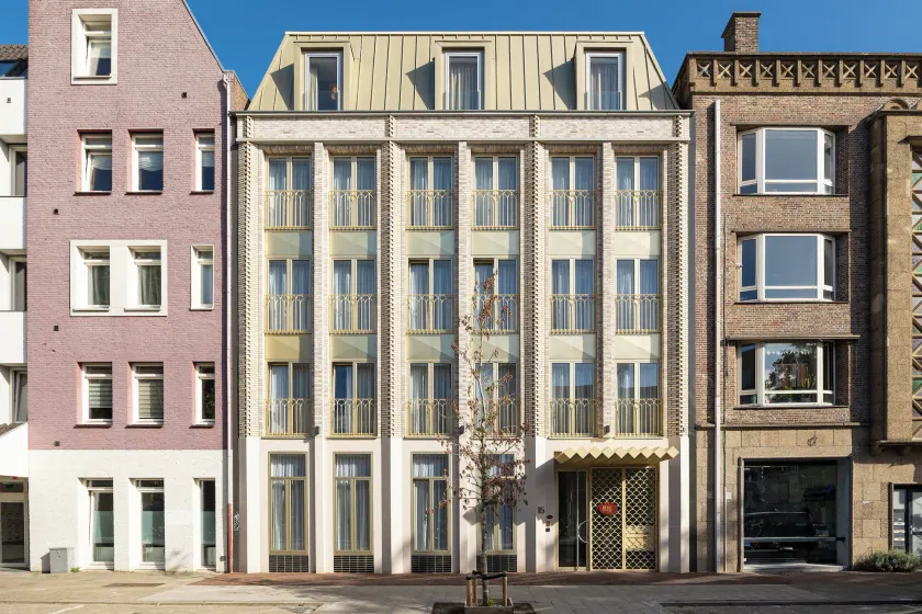 Duke Studio Hotel - Image 1