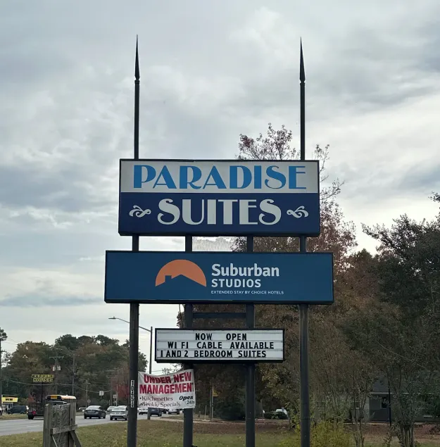 Paradise Suites - Newport News & Jefferson Ave - Image 1
