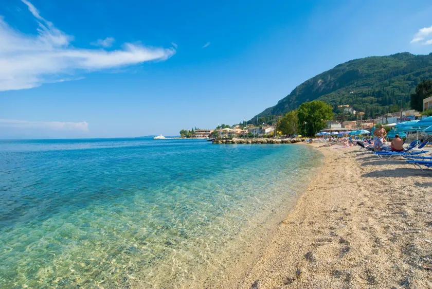 Bella Vista Beach Hotel - Image 1