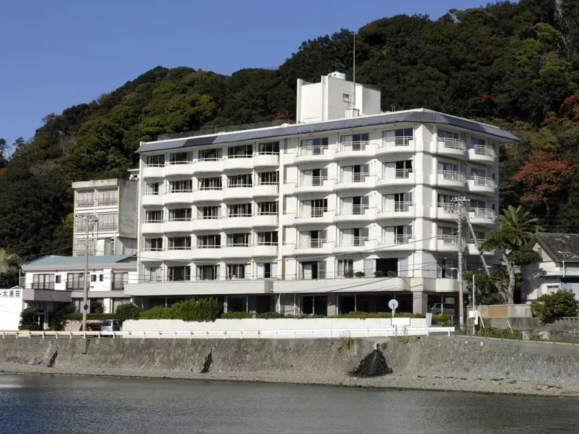 Shimoda Kaihin Hotel - Image 1