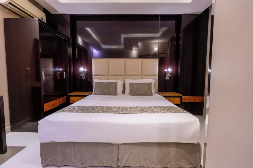 Al Muhaidb Residence Al Takhasossi 2 - Economic - Image 1