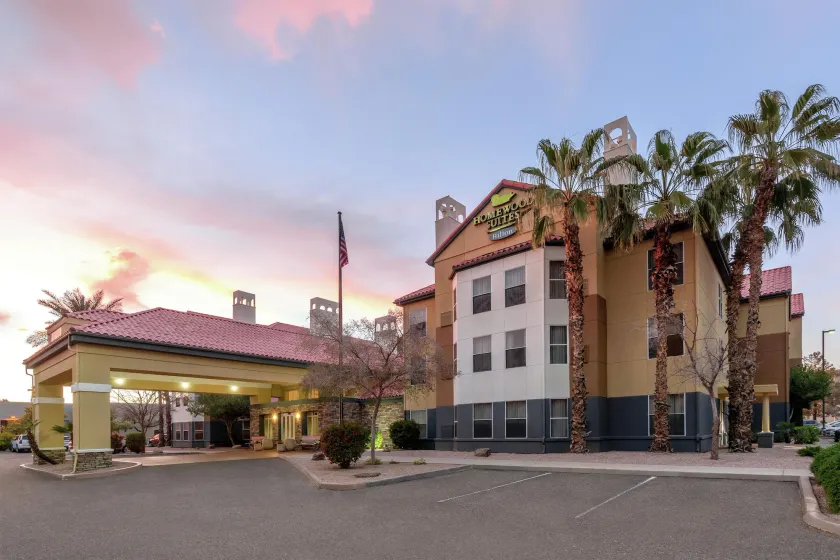Homewood Suites by Hilton Phoenix/Chandler - Image 1