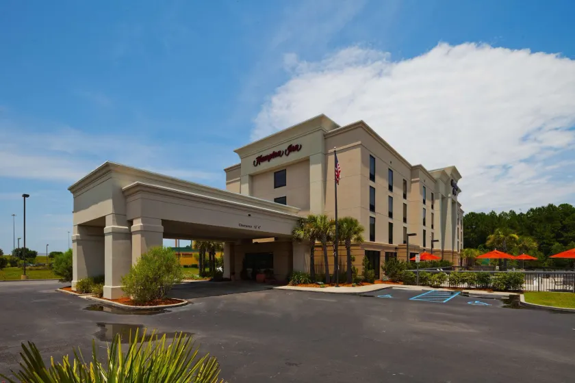 Hampton Inn Moss Point Pascagoula - Image 1