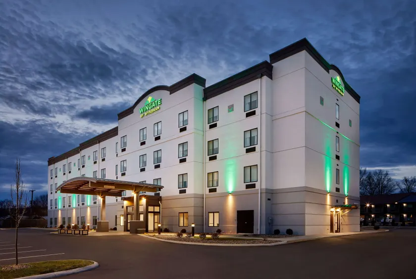 Wingate by Wyndham Hurricane WV - Image 1