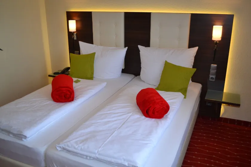 Hotel Zum Rosengarten - Image 1