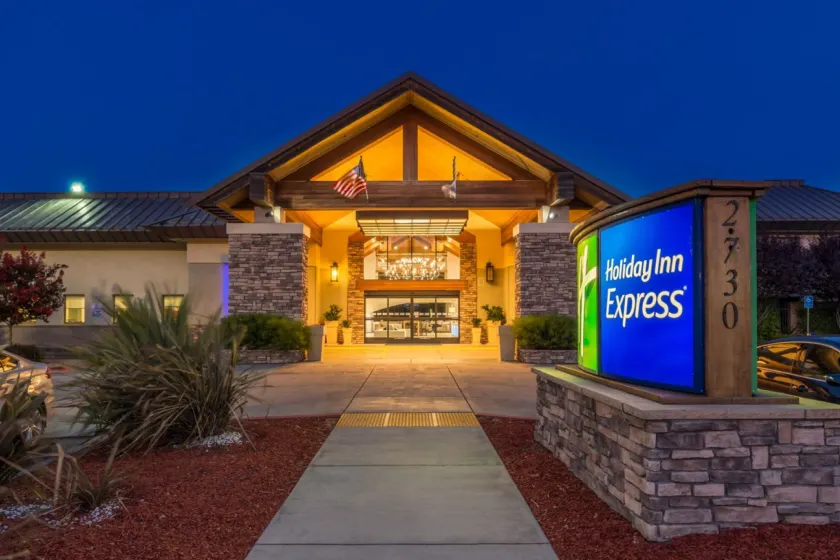 Holiday Inn Express Walnut Creek by IHG - Image 1
