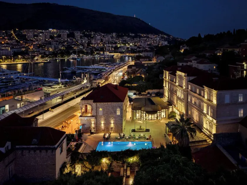 Hotel Lapad - Image 1