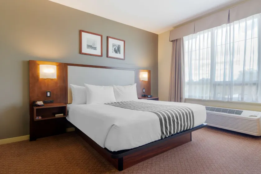 Best Western PLUS Chemainus Inn - Image 1